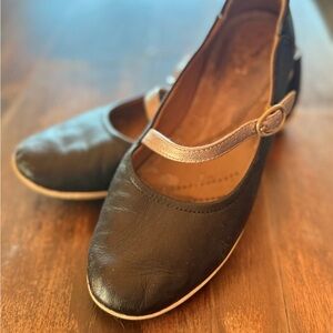 FREE W/PURCHASE Clarks Mary Janes